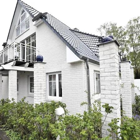 شقة Geraeumige Mit Garten In Zingst, Cleaning Included