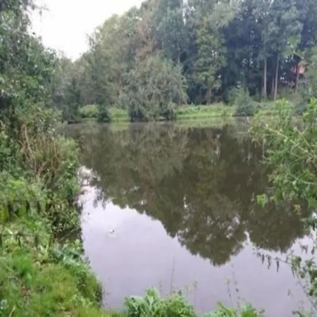 Geraeumige Mit Garten In Zingst, Cleaning Included شقة زنغست