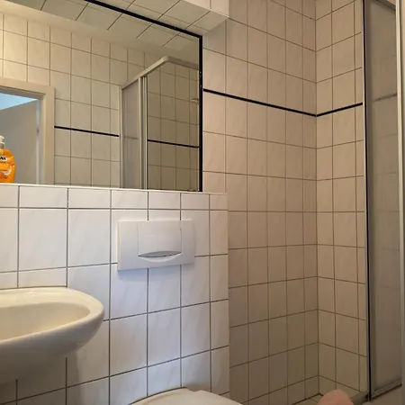 Geraeumige Mit Garten In Zingst, Cleaning Included *