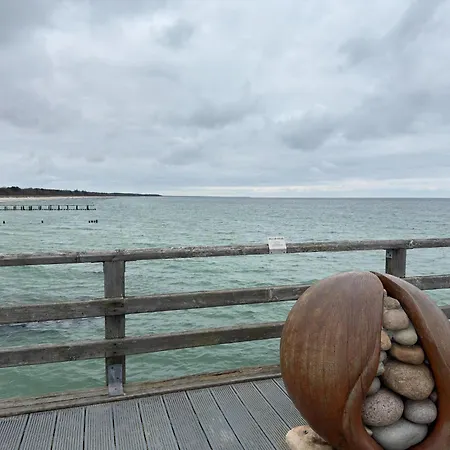 Geraeumige Mit Garten In Zingst, Cleaning Included