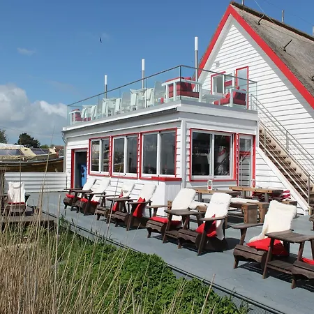 شقة Geraeumige Mit Garten In Zingst, Cleaning Included